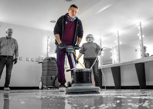 The Commercial Cleaning Contractor